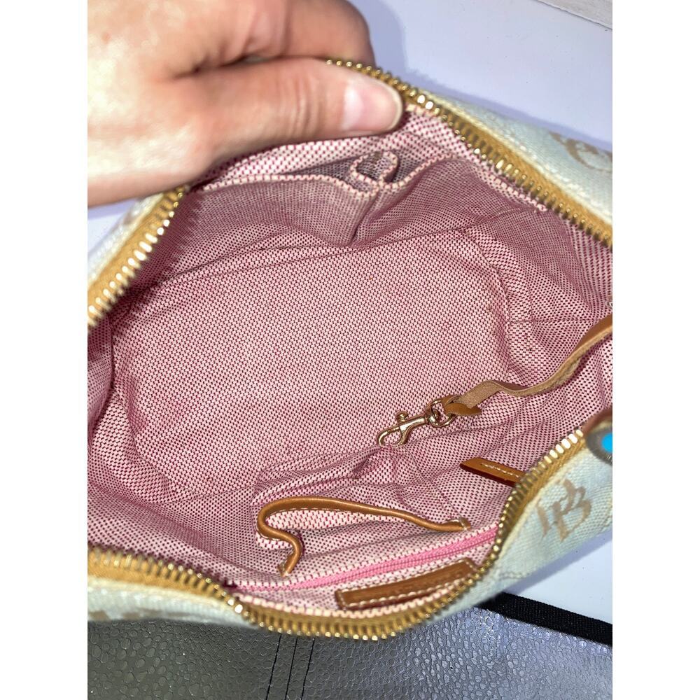 DOONEY & BOURKE, SMALL TAN BROWN CANVAS SIGNATURE HOBO BAG - Picture 8 of 15